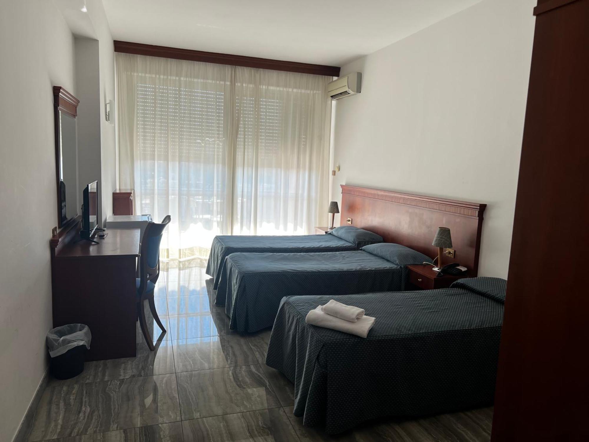 Parco Tirreno Hotel Róma Kültér fotó