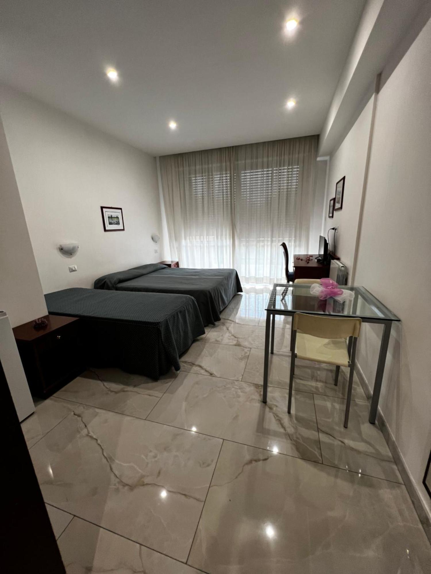 Parco Tirreno Hotel Róma Kültér fotó